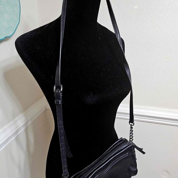 NWOT! Simply Vera Crossbody Purse - Picture 4 of 9